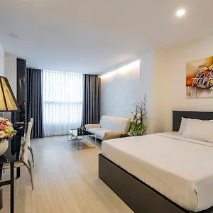 https://the-white-2-hotel.hotelsvungtau.com